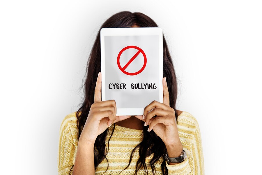 Parent supporting child with laptop - Guide for parents on navigating cyberbullying